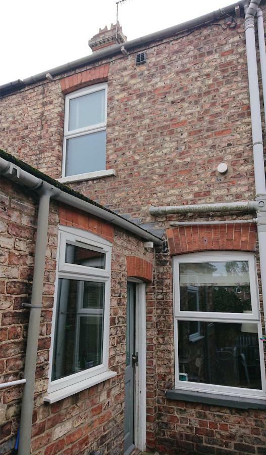 Entire 2-Bedroom House With Garden York Exterior photo